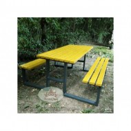 Kültéri Pad-Asztal Garnitúra TUSNAD