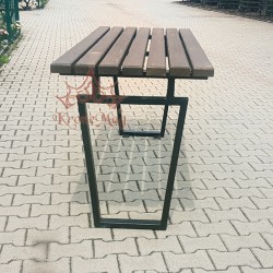 Kültéri Étkezőasztal M.THAVIS